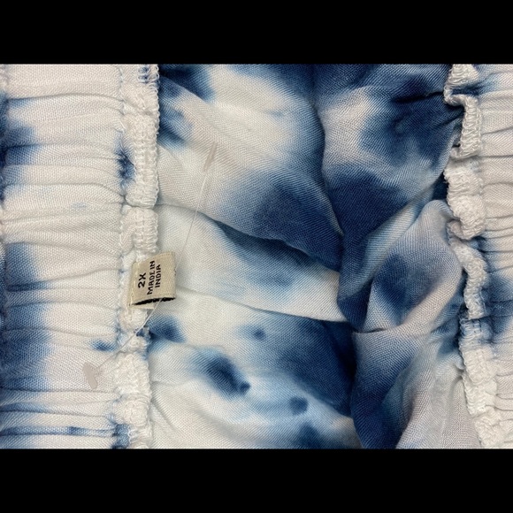 NWOT off shoulder tie dye cropped top NY&C - Picture 5 of 6